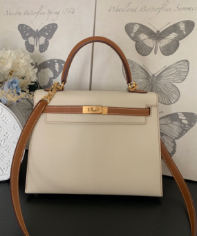 에르메스 켈리백25 화이트 골드브라운 금장 앱송